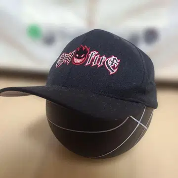 Spitfire 블랙 스케이터 YUPOONG FLEXFIT 캡