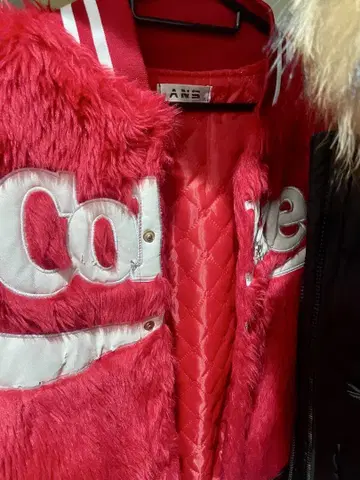 Coke 레드 사이즈 S