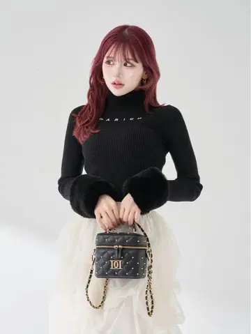 다리치 스무스 퍼 리브 니트탑 블랙