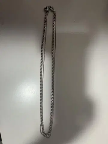 A.P.C. 실버 Minimalist 목걸이