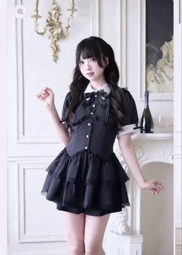 쁘띠 귀족풍 블랙 반팔 미니 원피스