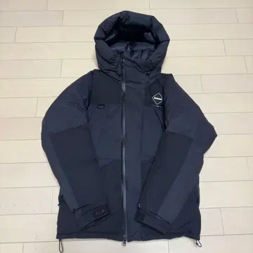FCRB 24AW 다운 벤치 파카 M 블랙