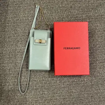 FERRAGAMO 스마트폰 숄더백 라이트 그린