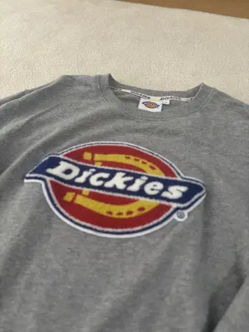 새상품급 Dickies 그레이 맨투맨T셔츠 S사이즈
