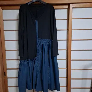 비대칭 귀여운 원피스 튜닉 블랙과 짙은 그린 계열