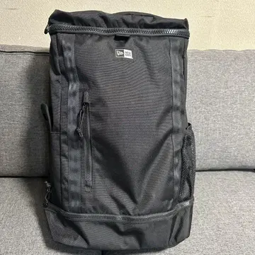 블랙 나일론 백팩