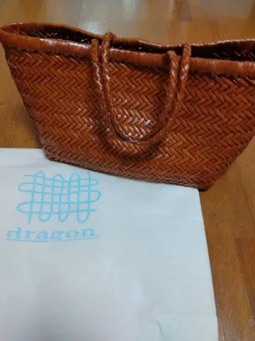 12월 24일 삭제 새상품급 드래곤백 메쉬 바스켓 가죽