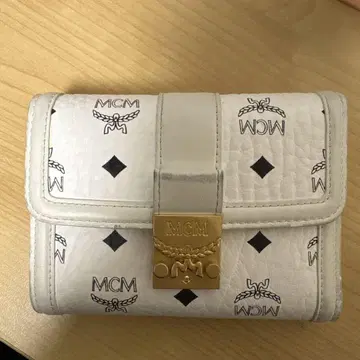 MCM 화이트 가죽 3단 폴더형 지갑