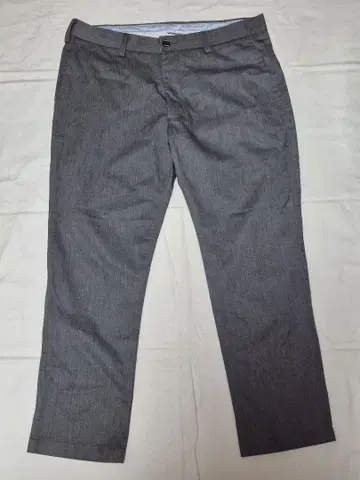Wrangler 그레이 슬랙스