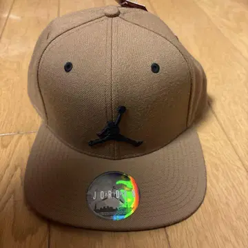 조던 브라운 캡