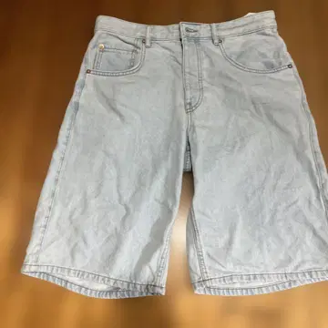 ZARA 라이트 블루 숏팬츠 EUR 40