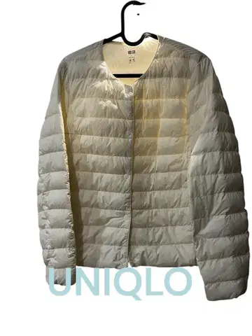 UNIQLO 노카라 다운 자켓 화이트