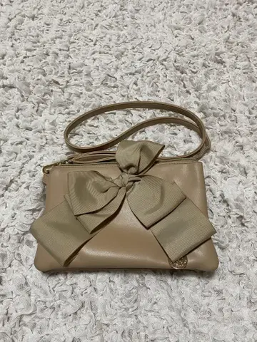 M'S GRACY 베이지 리본 숄더백