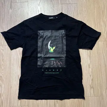 XLARGE 블랙 T셔츠 그래픽