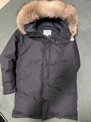 PYRENEX 블랙 W19P 다운 자켓 XXL 사이즈