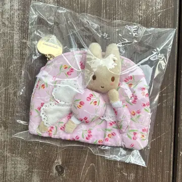 마론크림 티슈 파우치 마론크림의 패션쇼