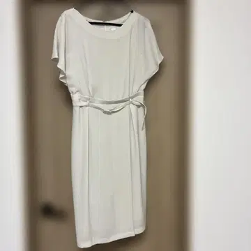 UNTITLED 화이트 원피스