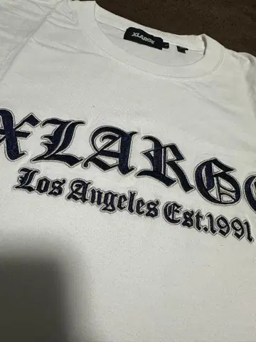 XLARGE 화이트 T셔츠 L 사이즈