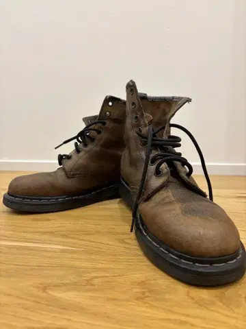 [ Dr.Martens ] 8홀 부츠