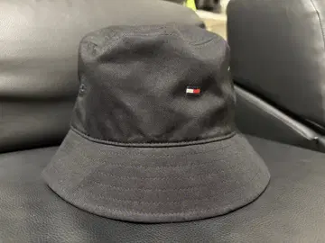 타미힐피거 블랙 버킷햇 58cm