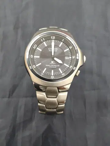 (B )Citizen Eco-Drive 라디오 컨트롤 손목시계