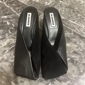 질 샌더 블랙 뮬