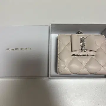 JILL by JILL STUART 지갑 리본 퀼트 지갑