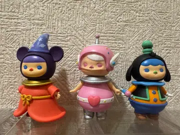 POPMART PUCKY