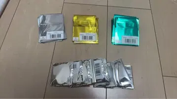 [ 노라가미 ] 표지 그림 트레이딩 카드, 캔뱃지, 엽서 9장 포함