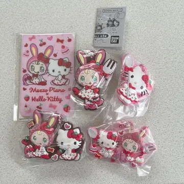 메조피아노 x 헬로키티 세븐일레븐 카드 거울 캡슐 러버 마스코트