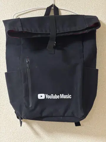 YouTube Music 블랙 롤탑 백팩