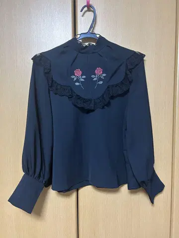 Lumiebre fouatons 레이디 로즈 블라우스