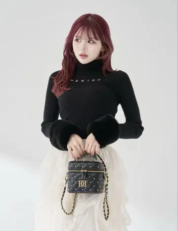 다리치 스무스 퍼 리브 니트탑