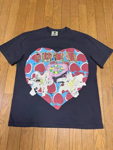 NIRVANA T셔츠