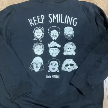짐 마스터 맨투맨 블랙 트레이너 keep smiling