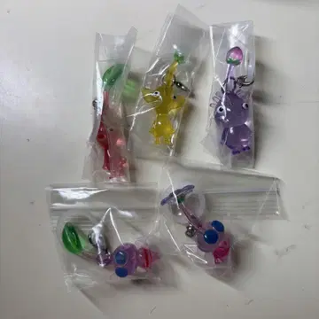 피크민 메지루시 액세서리 빨간색 노랑 보라색 깃털