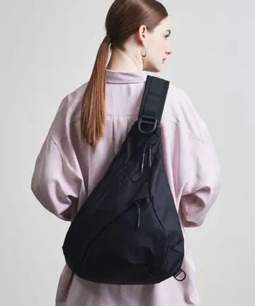 BAICYCLON 싱글 스트랩 백