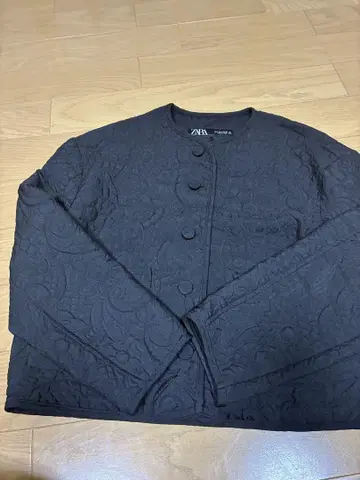 ZARA 노카라 자켓 자수