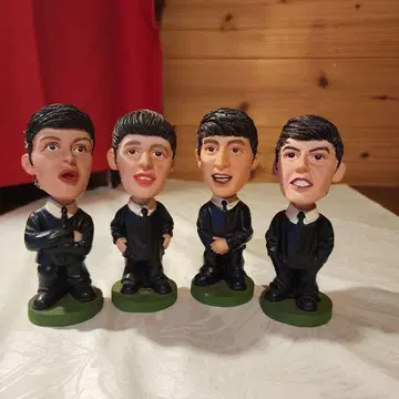 비틀즈 흔들 피규어 비틀즈 보빙 헤드 피규어 4개 세트