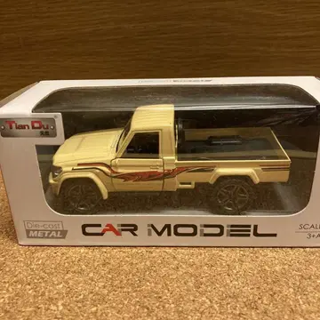 TOYOTA 70 스타일 픽업 미니카 싱글캡 중동 스타일 1/32