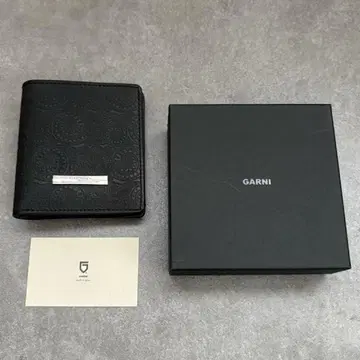 GARNI 블랙 접이식 지갑
