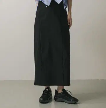 센스 오브 플레이스 블랙 롱 스커트