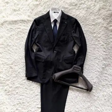 [새상품급] TAGLIATORE 블랙 super110's 울 수트 48