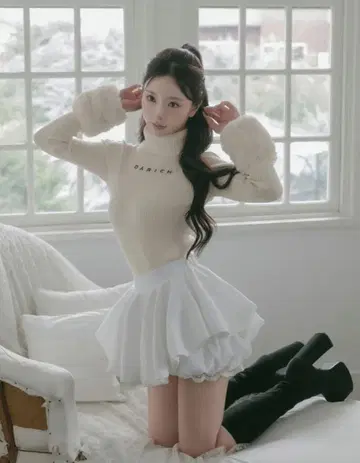 다리치 스무스 퍼 리브 니트탑 IVO