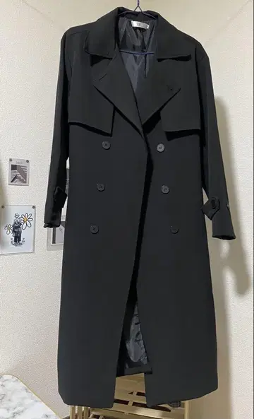 넉넉한 심플하고 쾌적한 남성용 롱 코트
