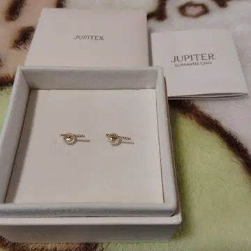 JUPITER 귀걸이 K10YG 다이아몬드 0.04캐럿