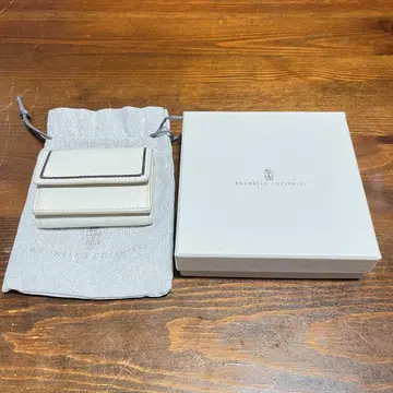 BRUNELLO CUCINELLI 3단 폴더형 지갑 화이트