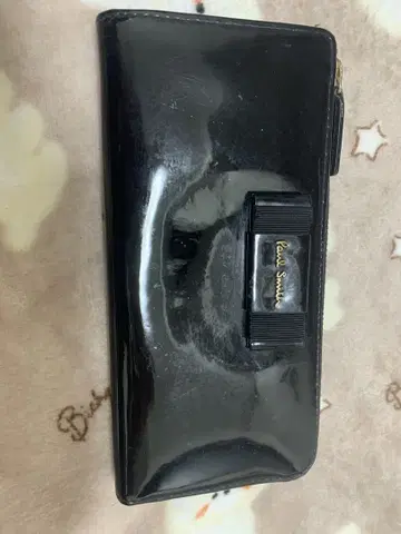 폴스미스 에나멜 리본 장지갑