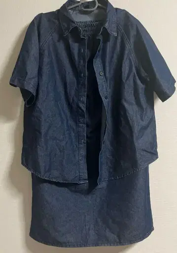 구제 데님 셔츠와 스커트 셋업