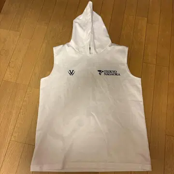 제이쿄 나가오카 후드 부착 탱크탑